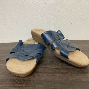 Baretraps Blue leather Women Sandals Size 10w